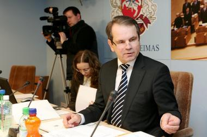 V.Žiemelis palieka konservatorius, nebelieka daugumos