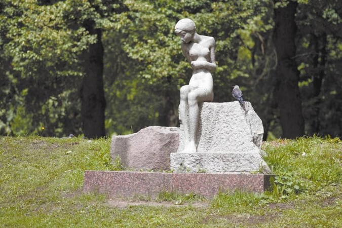 Klaipėdos skulptūrų parke dailininkai lies akvareles
