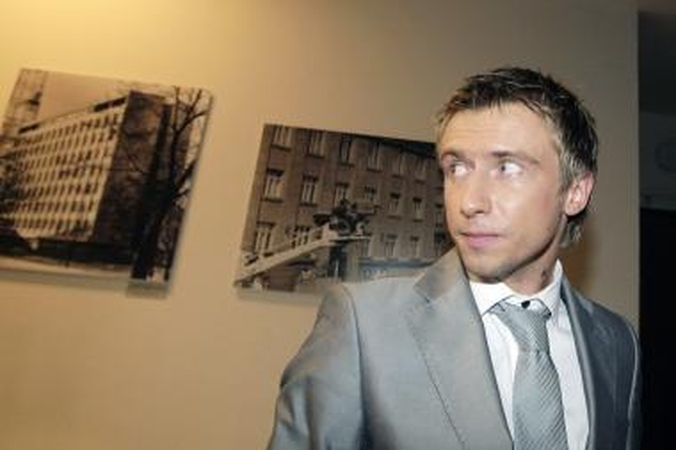Vietoj žadėtos moters Marių Jampolskį suporavo su Algiu Ramanausku