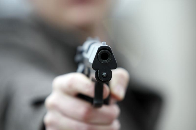 Vilniuje aidėjo šūviai, vyrui sužalotas riešas