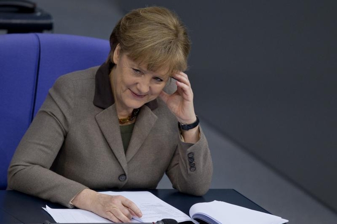 Kanclerės A.Merkel kolegė atsistatydino dėl nuplagijuotos disertacijos