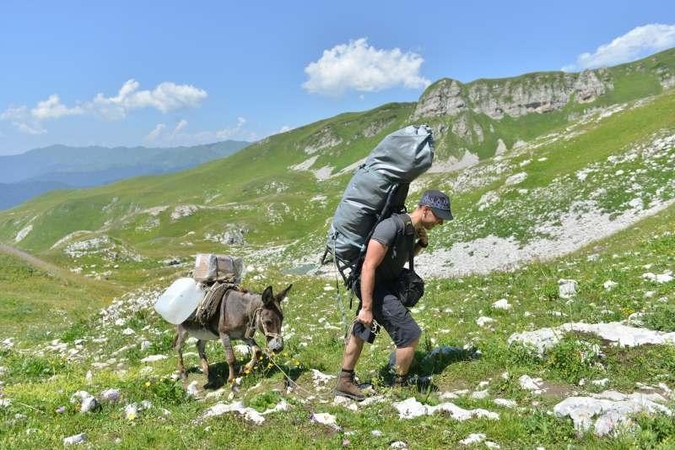 Lietuvos speleologai sėkmingai įsikūrė kalnų stovykloje