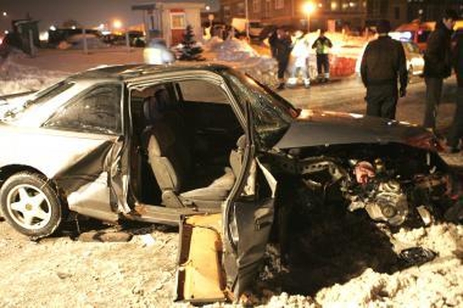 Kaune įvykusioje avarijoje apgadinti penki automobiliai (papildyta)