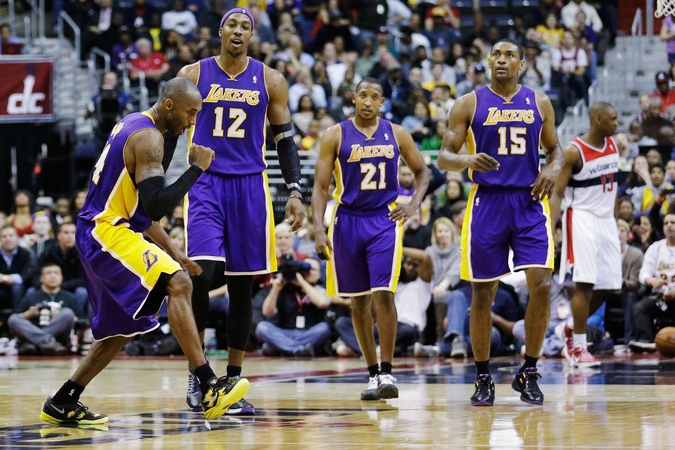 Ar K. Bryantas kaltas dėl  „Lakers“ nesėkmių? (specialistų komentarai)