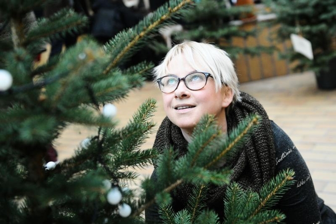 Julijos šokiai virtuvėje: iš šešių mažų istorijų sujungta visuma