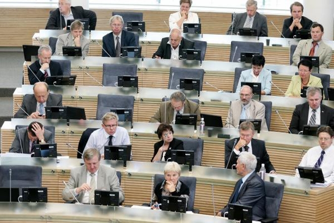 Seimo valdybai neįtiko parlamentinių lėšų taupymo planas