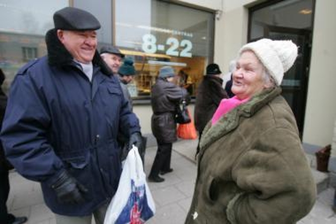 Mirus vienam sutuoktiniui, jo pensiją siūloma mokėti našliui