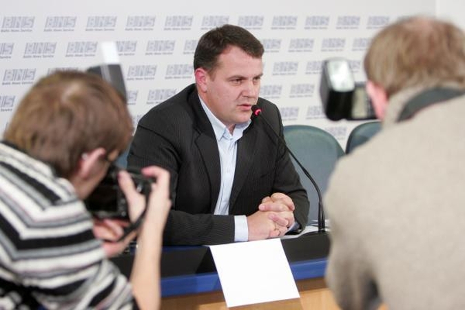 Kinijos "HNA Group" domisi bankrutuojančia "Star Team Group"