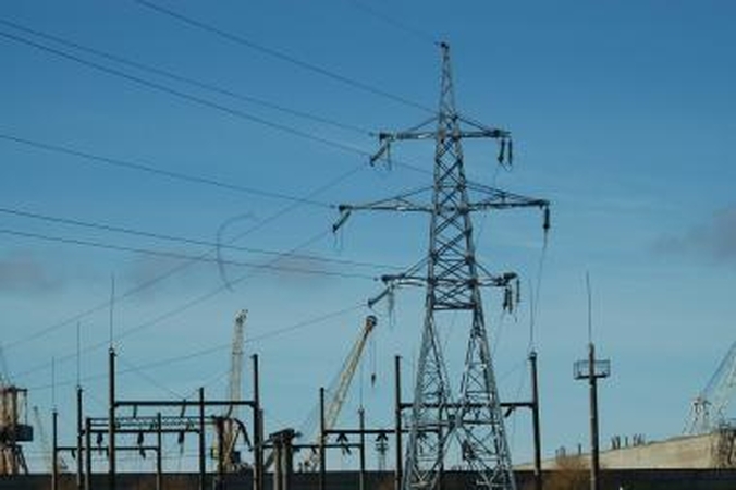 Elektra brangs 4 centais už kilovatvalandę