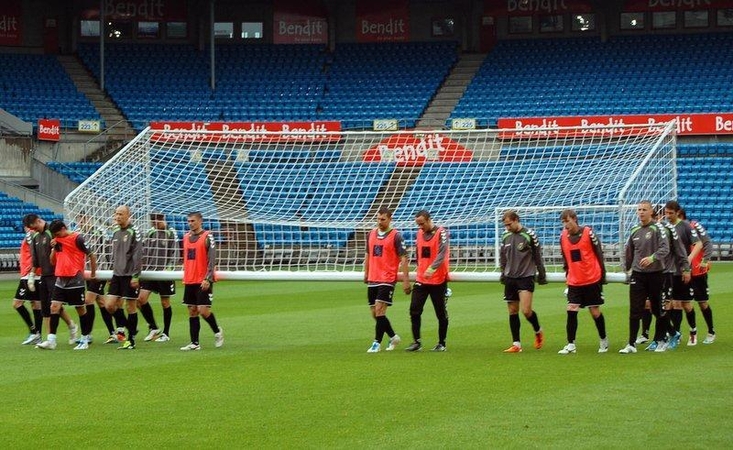 FIFA reitinge Lietuvos futbolo rinktinė smuko žemyn