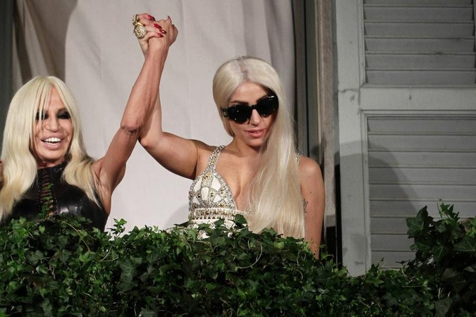 Lady Gaga ir vėl trumpam tapo blondine (foto)