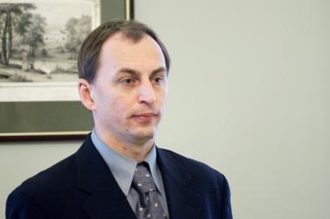 D.Kreivio pažymoje teigiama, kad Ž.Plytnikas įkalbinėtas "baigti lįsti" prie "Vilniaus vandenų"
