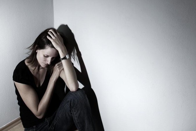 Šokiruojanti išpažintis: mane dvejus metus prievartavo miegančią