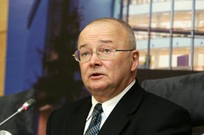Kandidatai į Seimo narius gali nešti dokumentus