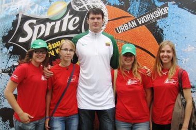 Prasideda sporto savanorių į Europos jaunių čempionatą registracija 
