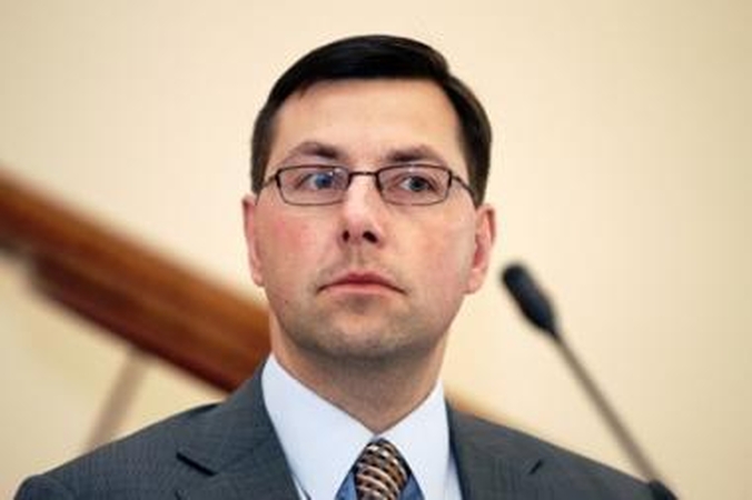G.Steponavičiaus atkirtis J.Sabatauskui