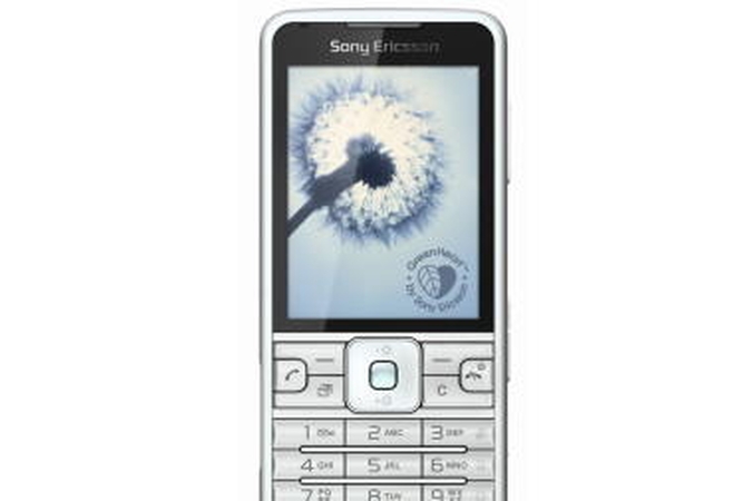 „Sony Ericsson“ pristatė ekologiškų telefonų