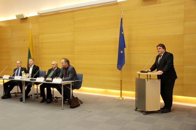 L.Linkevičius džiaugiasi Lietuvos ir Rusijos bendru istorikų darbu 