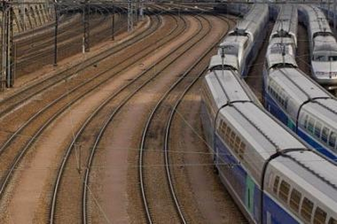 Keleivio ranka užstrigo traukinio tualete