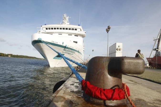 Kruizinei laivybai sunkmetis smogė tik dabar