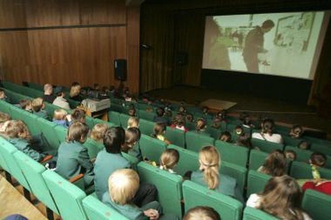 Viešojoje bibliotekoje - filmų košė