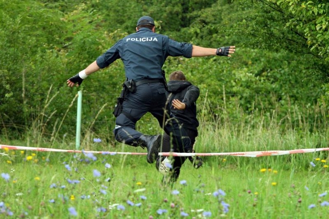Kaune prisidirbęs pareigūnas užuovėją rado Palangoje