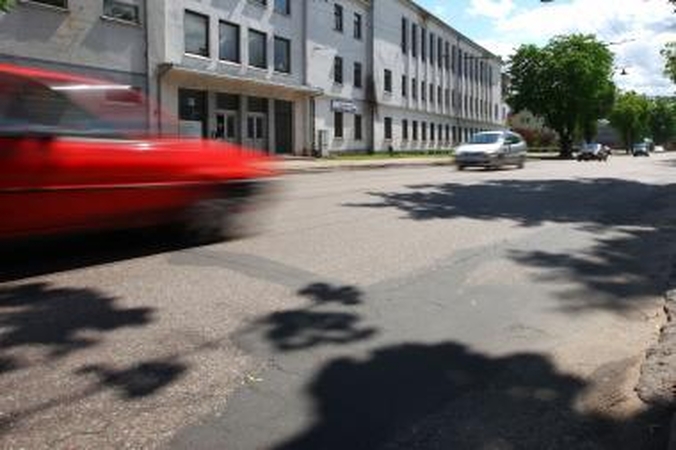 A.Juozapavičiaus prospektui - septynis kartus mažiau lėšų