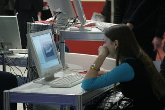 Reklamos apimtys televizijoje, radijuje ir internete pernai išaugo, spaudoje - sumažėjo 