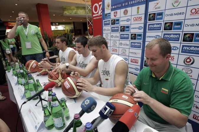 Vaikams - 100 nemokamų bilietų į Europos jaunių čempionatą