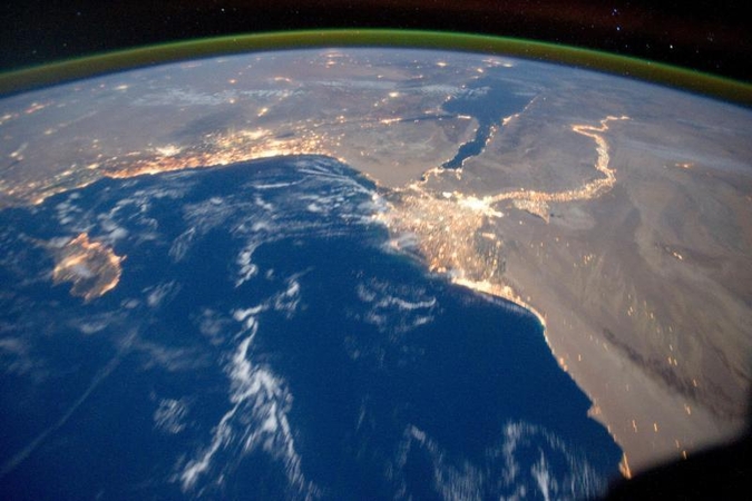 „Google Earth“ – iš 48 monitorių padarytame ekrane