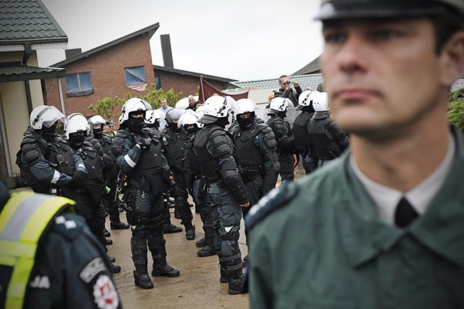 Vaikų gynimo diena – smurto prieš vieną mergaitę akivaizdoje