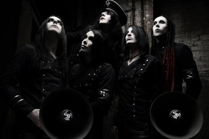 „Rammstein” Kaune apšildys gotikinio metalo dievukai „Deathstars”