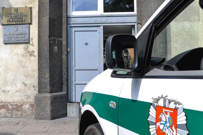 Į ligoninę   paguldytas    vyras su   šautine    žaizda
