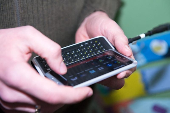 Situacija apie eismą sostinės gatvėse - naudojantis mobiliu telefonu
