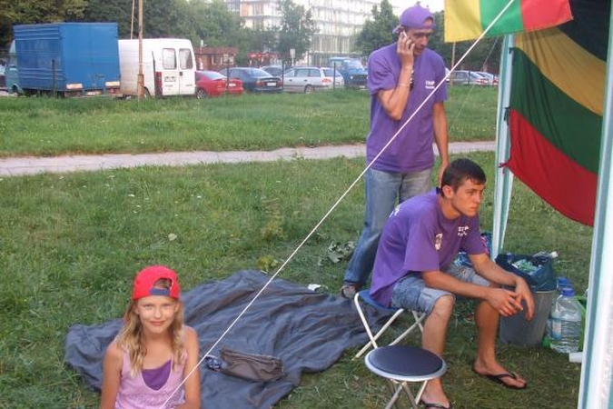 Biurokratinės kliūtys D.Kedžio šalininkams trukdo susitvarkyti visus leidimus