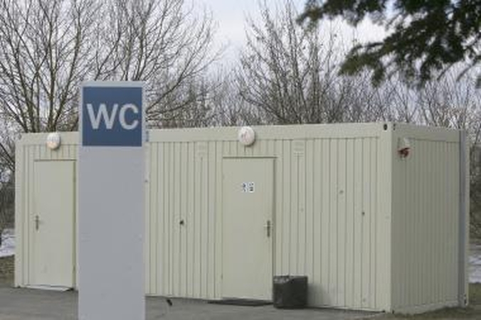 Apskritis: griauti tualetą prie pilies - absurdiška