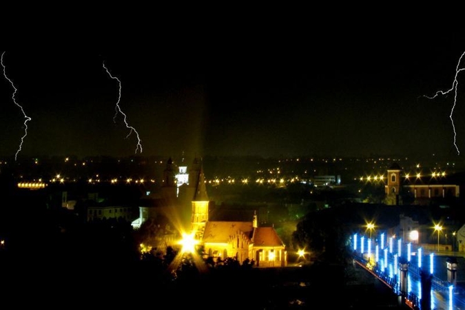 Kodėl žaibas į vyrus trenkia dažniau nei į moteris?
