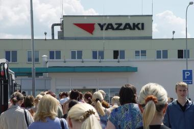 "Yazaki" vis dar nesulaukia žadėtų "Volvo" užsakymų 