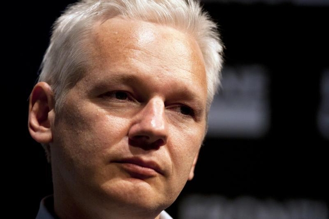 "WikiLeaks" įkūrėjo advokatai baigia dėstyti argumentus teisme
