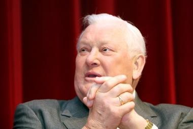 A.M.Brazauskas iš klinikų iškeliavo namo