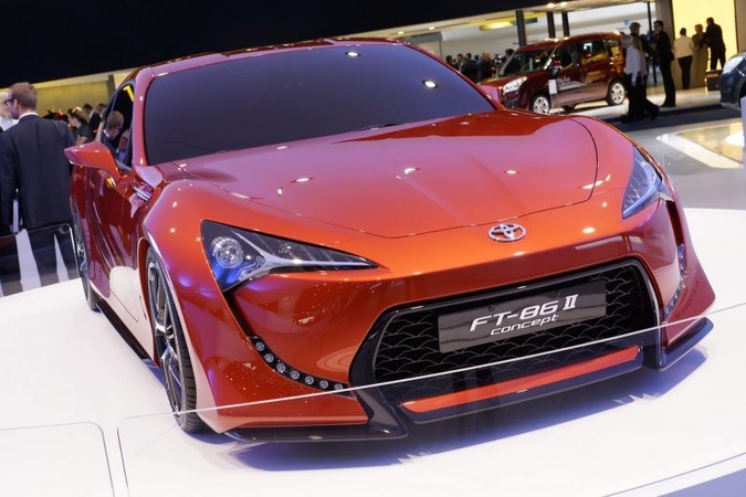Frankfurto automobilių paroda: vis dar netikras „Toyota FT-86 II“ 