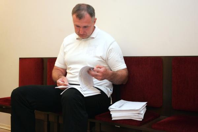 Dėl inkasatorių apiplėšimo išteisintas vilnietis – vėl teisiamas