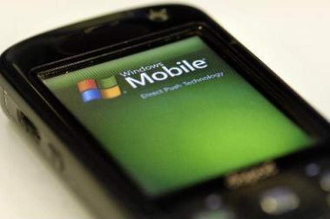 „Windows Phone 7“ paleidimas kainuos milijardą dolerių