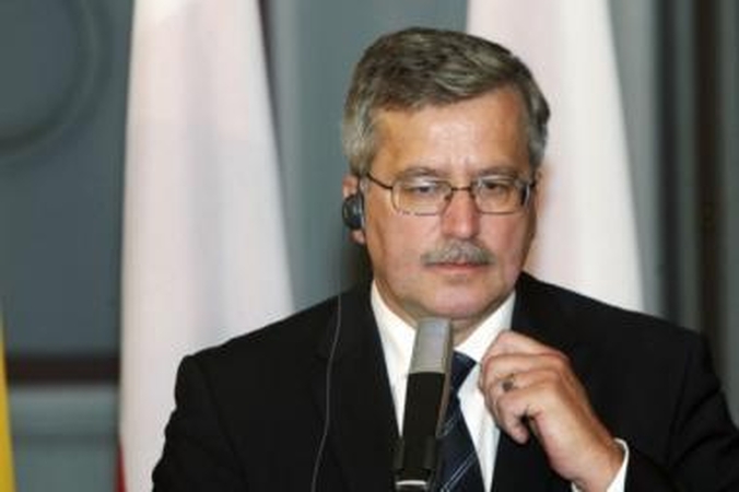 B.Komorowskis prieš Vasario 16-osios minėjimą apsilankys lenkiškoje mokykloje 
