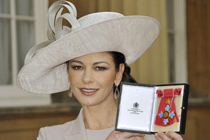 C.Zeta-Jones: trapi tik jos išorė