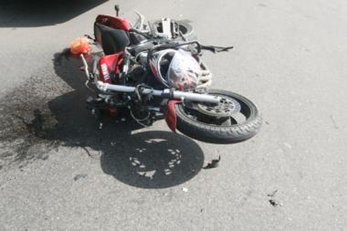 Važinėdami motociklu vaikai sukėlė avariją