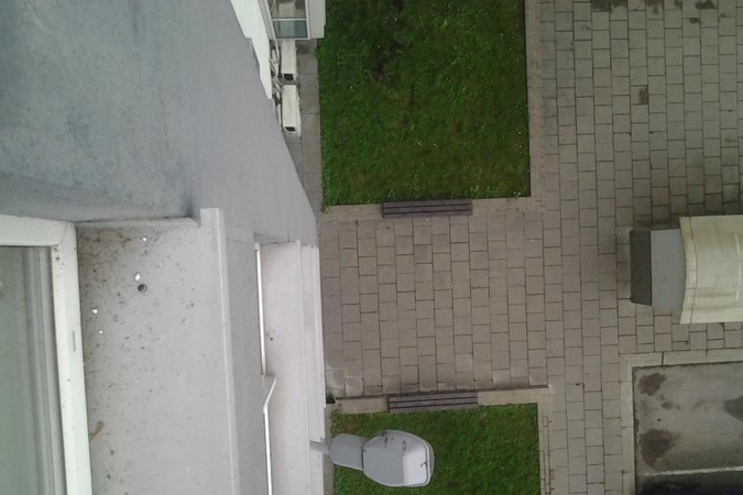 Vilniuje užsimušė iš aštunto aukšto balkono iškritę du jaunuoliai