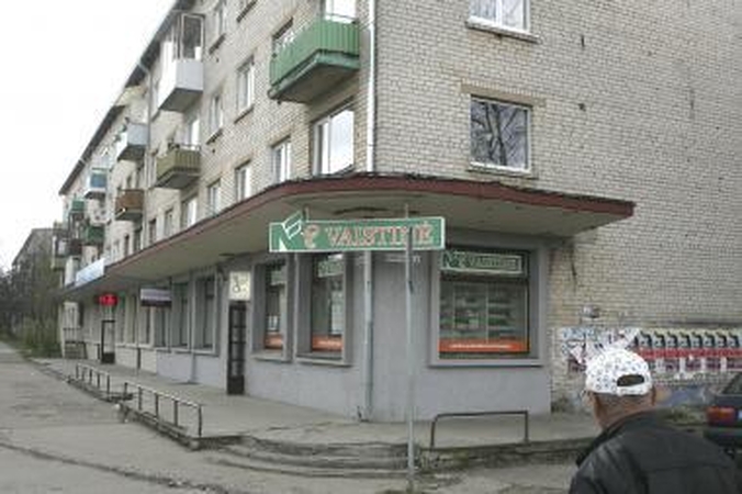 Į butą Kaune įsiveržę vyrai šeimininkei uždėjo antrankius (papildyta)
