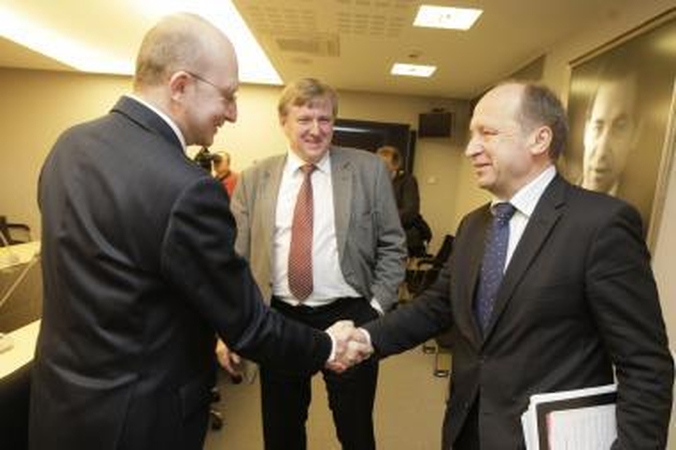 Partijos pasidalino Seimo komitetus