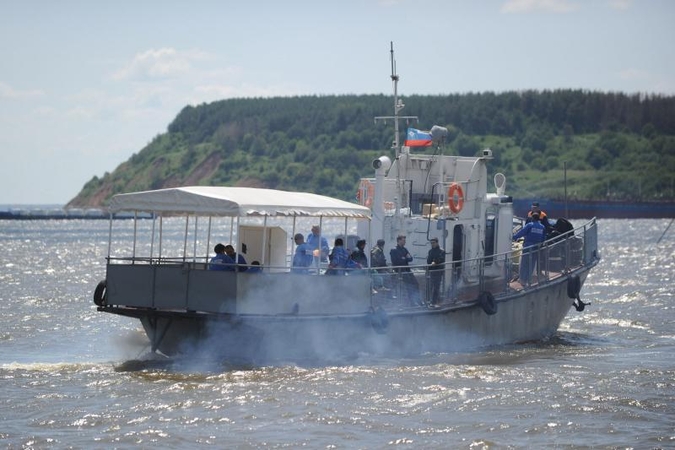 Rusijoje gelbėtojai tebeieško nuskendusio motorlaivio "Bulgarija" keleivių